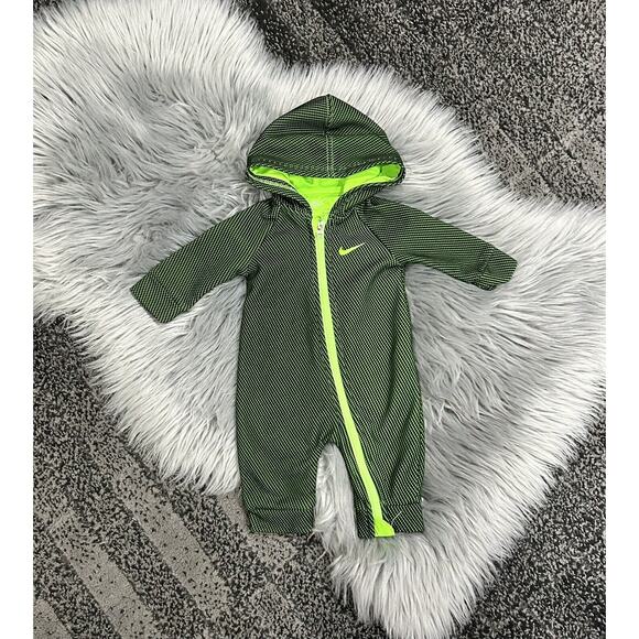 Nike Infant Boy's Full-Zip Hoodie One-Piece‎ Green 56-F753 size 3M - Picture 1 of 3